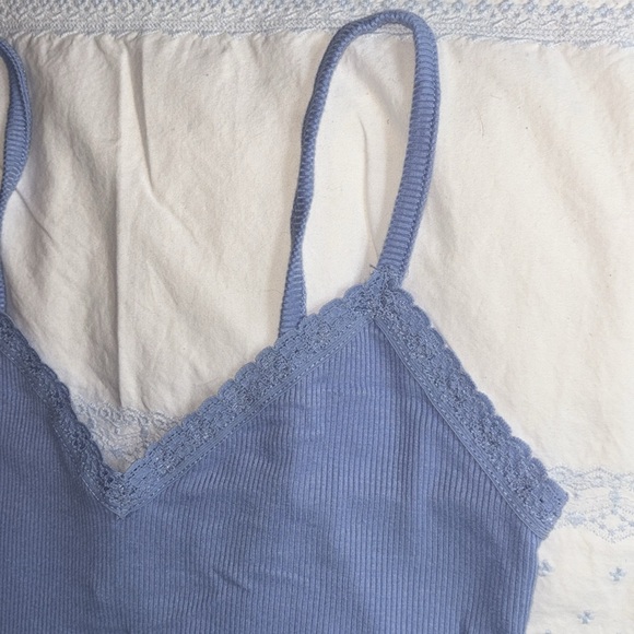 Tilly’s Seamless, Ribbed with Lace Trim Women’s Tank Top, Size Medium - Picture 6 of 11